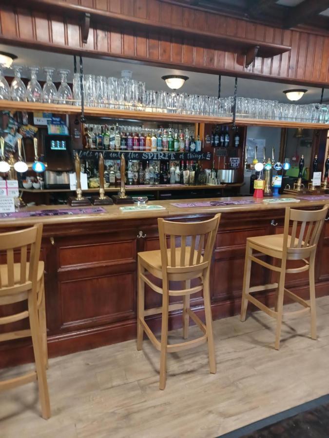 Twa Dogs Inn Кесвик Екстериор снимка