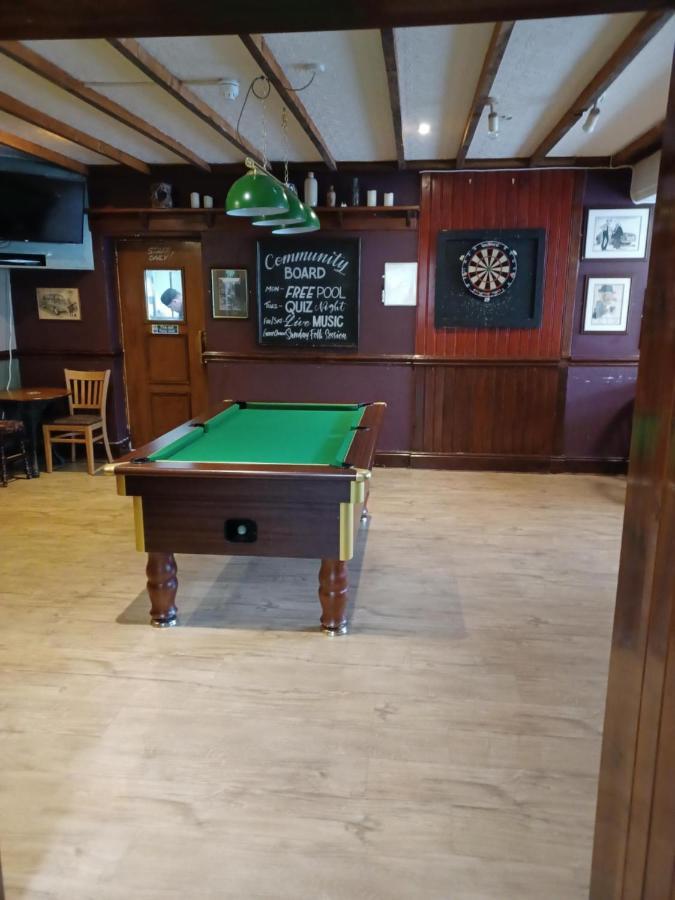 Twa Dogs Inn Кесвик Екстериор снимка